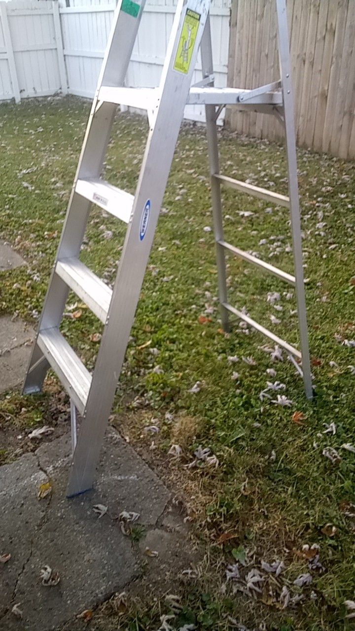 Werner Aluminum Platform/Step Ladder