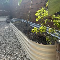 Vego Raised Garden Bed 