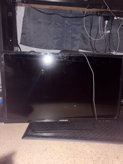 Element 32" TV