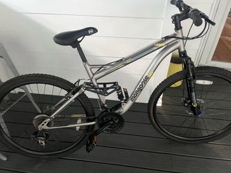 Mongoose mountain bike full suspension 29 inch tires
