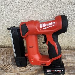 Milwaukee Finish Nailer 23 Gauge Tool Battery 3ah 