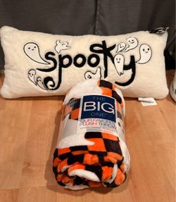 New Super Soft 👻 Pillow & Blanket Set