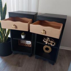 Beautiful Vintage Black And Wood Bedroom Furniture 