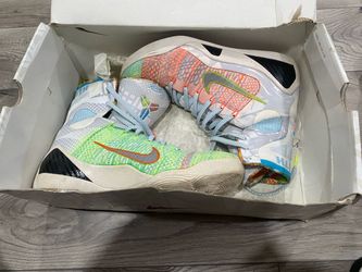 What does Kobe’s size 10