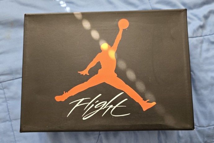 Jordan 4 Breads