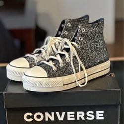 Size 10 Woman’s Sparkle Converse 