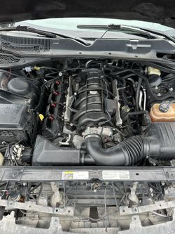 Parts. Dodge challenger 5.7. RT. R/T. ENGINE. motor. CHALLENGER 2014 low milliage.