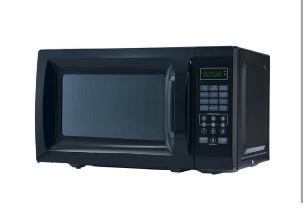 Mainstays 0.7 Cu ft Countertop Microwave Oven, 700 Watts, Black