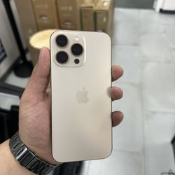 iPhone 16 Pro Max Unlocked 256GB! Finance For $50 Down Payment!!