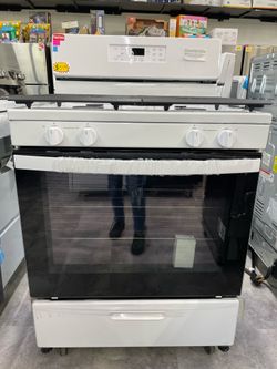 White Whirlpool Gas Stove