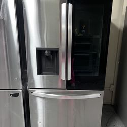 Lg Stainless Steel Open Box with  Glass View Refrigerator 
