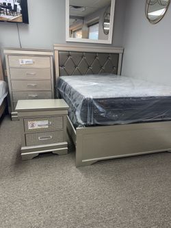 Full Size Bed Set