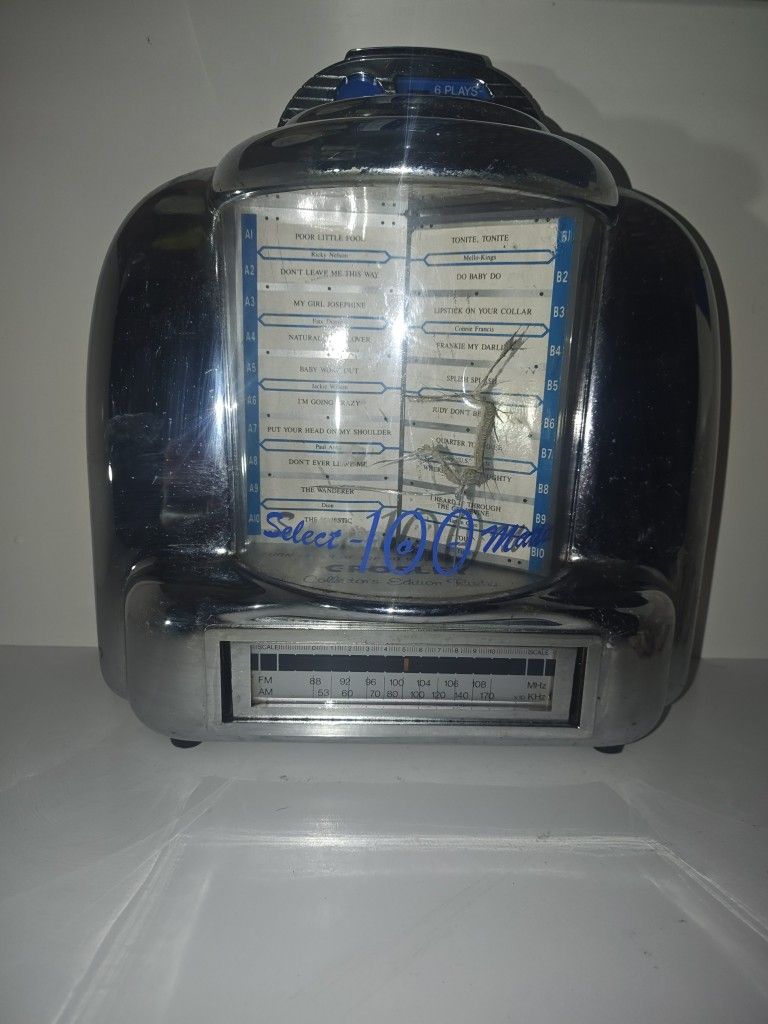 Crosleys Collector Edition Radio/Jukebox CR 10