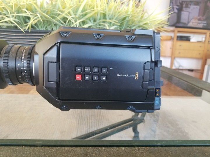 Blackmagic Ursa 4k With V Mount  128gb C Fast Card 