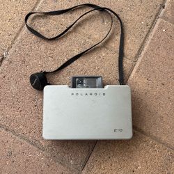 Polaroid 210 Camera 