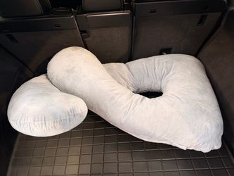 Momcozy velvet pregnancy pillow