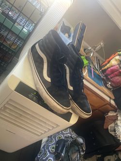 Vans tennis shoes