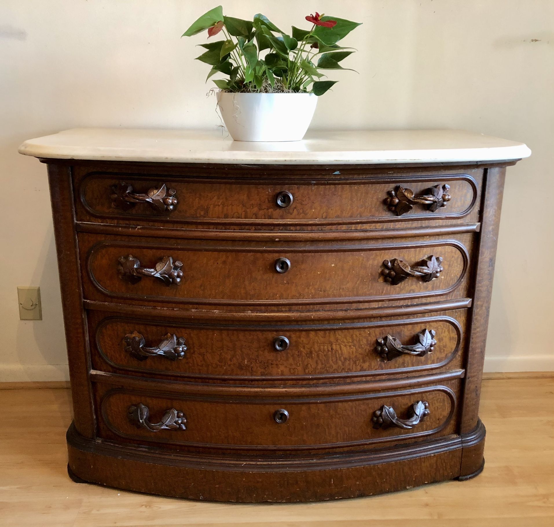 Gorgeous Early American Antique Cabinet