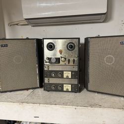 AKAI Vintage Reel-to-Reel Recorder + Matching Speakers – Complete Set