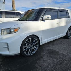 Scion Xb 2013