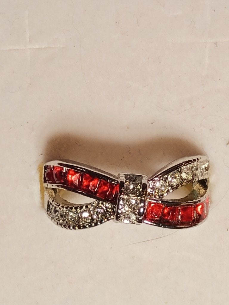 Silver Tone Ring With Simulated Red And Clear Stones