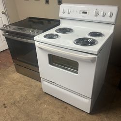 White coil top stove