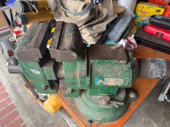 Plumbers Vise