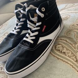 Mens Levi’s Shoes