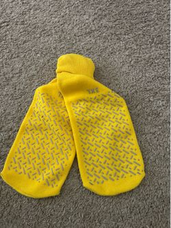 3XL Yellow Non-Slip Grip Socks – Hospital/Yoga Safety Socks