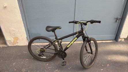 Mongoose mountain bike