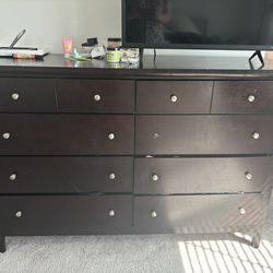 dresser and night stands