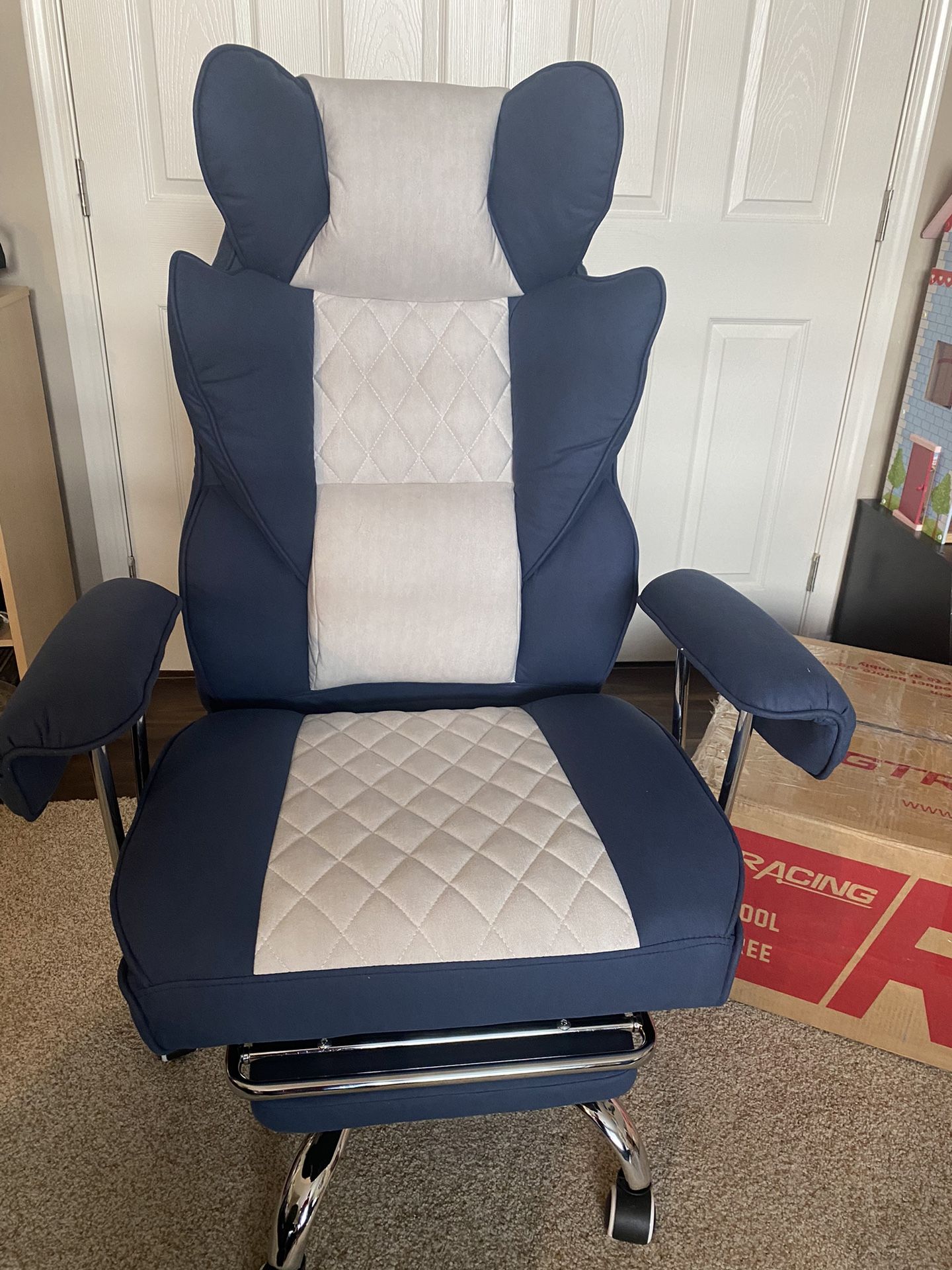 NEW! RECLINING GAMING/EXECUTIVE CHAIR