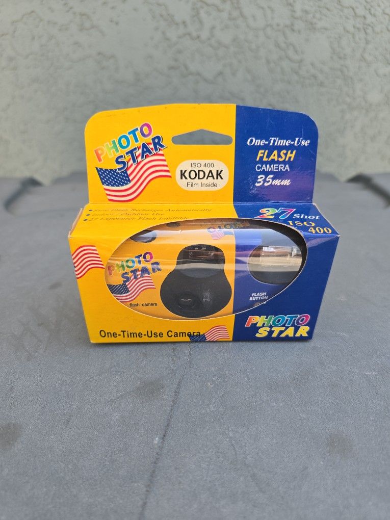 KODAK ISO 400 One time use Flash Camera SEALED