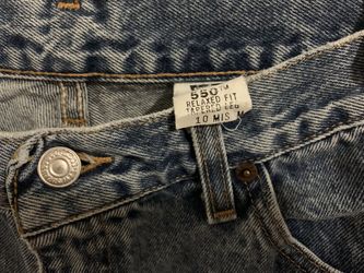 Like New Woman’s/Junior Levi Jeans 