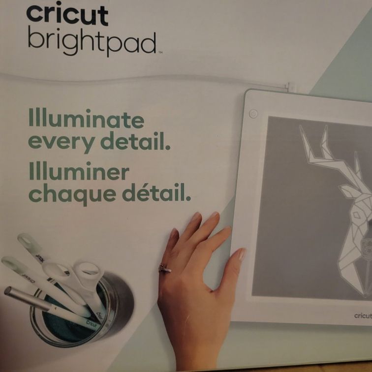 Cricut BrightPad, Plug-In Illuminating Workspace
