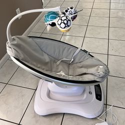 4moms MamaRoo Multi Motion Baby Swing