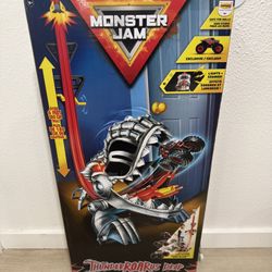 Monster Jam ThunderROARus Drop Playset Over 6 Feet with Exclusive Monster Truck