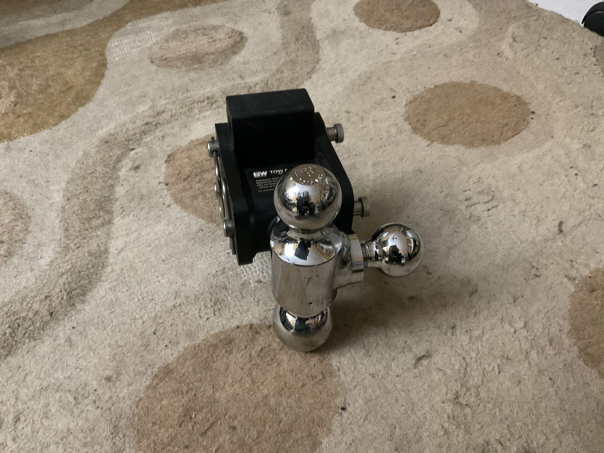 New Condition Triple Ball Adjustable Hitch 3.5 Inch Rise 3 Inch Drop Fits A 2 Inch Receiver