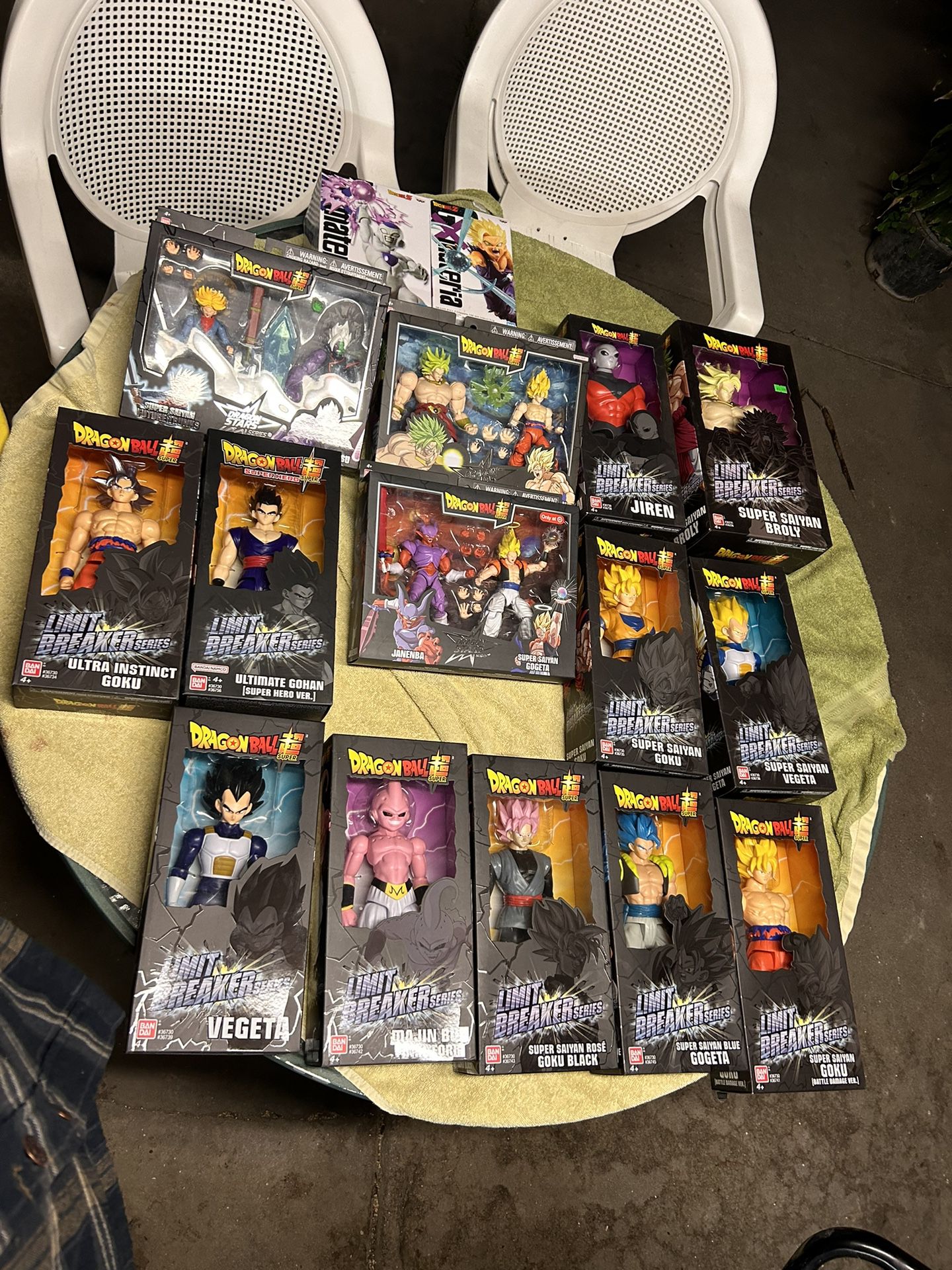 Dragon Ball Figures And Statues