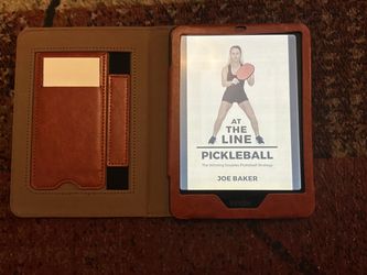 Amazon Kindle bundle. Colorsoft Signature Edition 32 GB color E-ink display waterproof