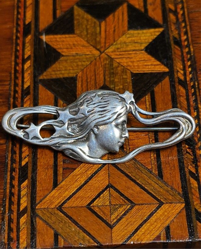 Vintage Sterling Silver Art Nouveau Style Brooch