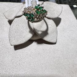 14k Diamond And Emerald Cluster Ring 