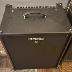 Boss Katana-210 Bass  160-watt Combo Amp