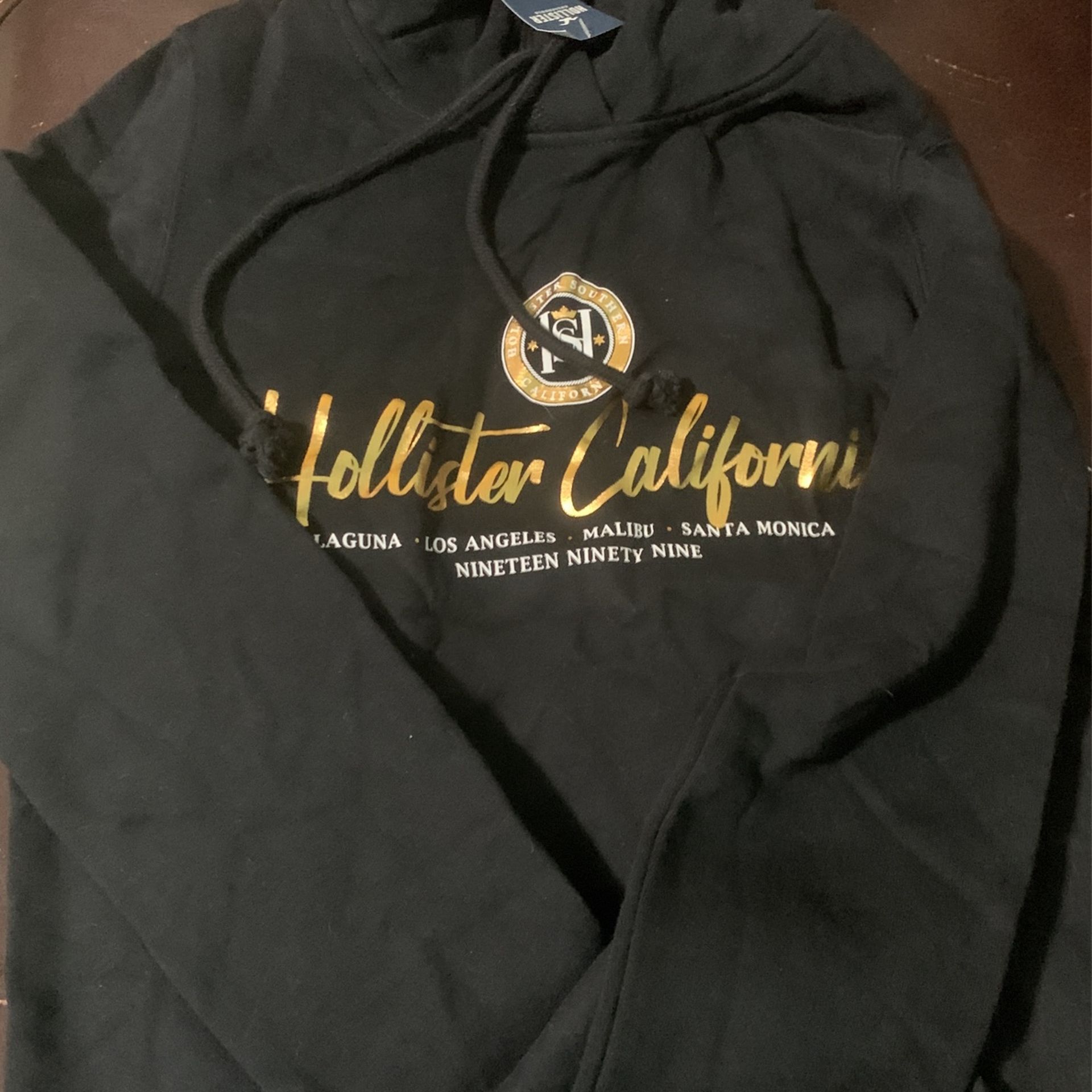 Hollister hoodie brand new size xs for women