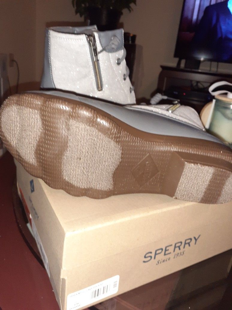 Women Rain Boots Size 8 M