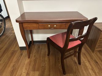 Foldable Dining Table with 6 chairs!