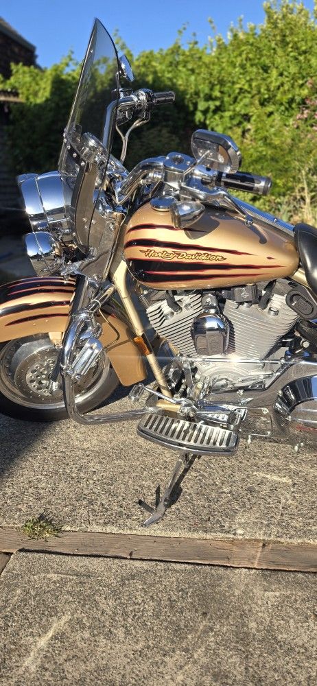 2003 Harley Davidson Screaming Eagle Road King 100th Anniversary