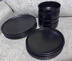Full Apartment / College Kitchen Starter Set (Dishes, Pots, Appliances)