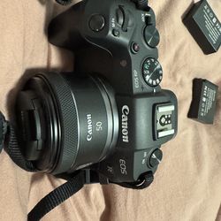 Canon EOS RP Bundle + RF 50mm + RF 24-105mm + Extras