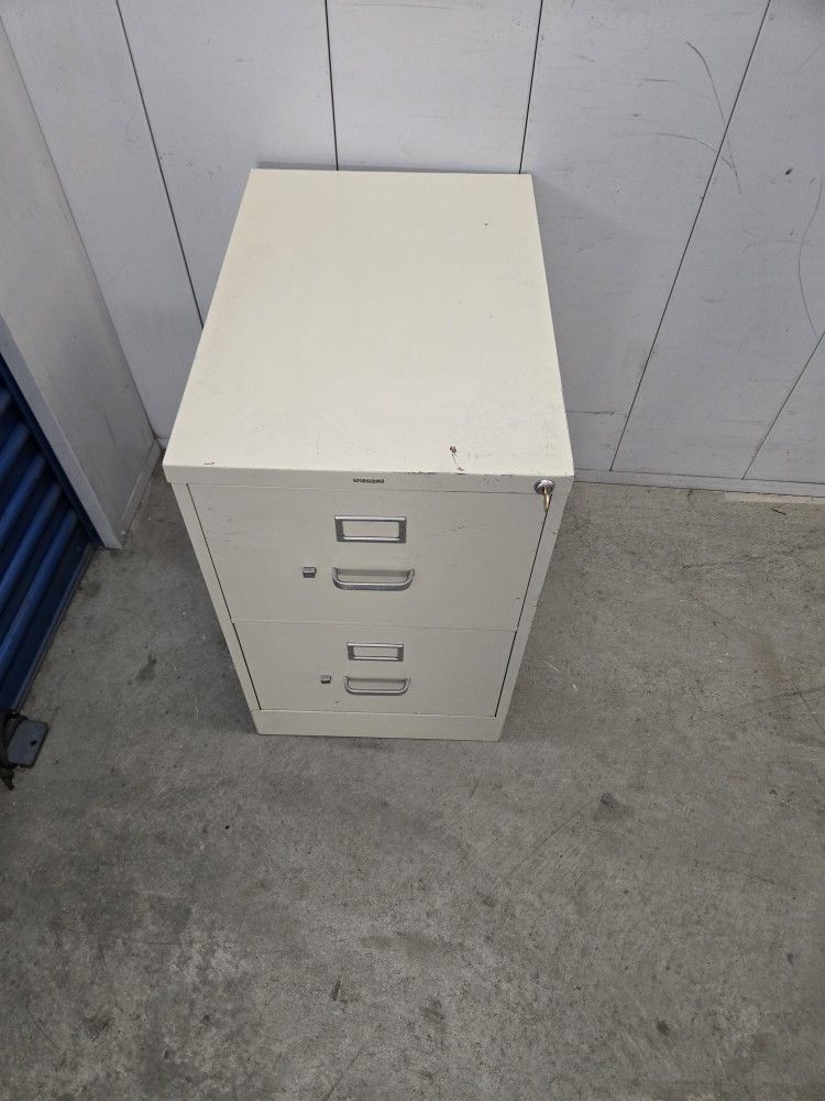 Legal Or Letter Size Metal File Cabinet With Key 
